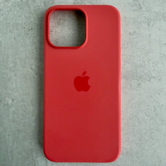 iPhone 15 Pro Max Silicone Case with MagSafe – Guava - Picture 3 of 8